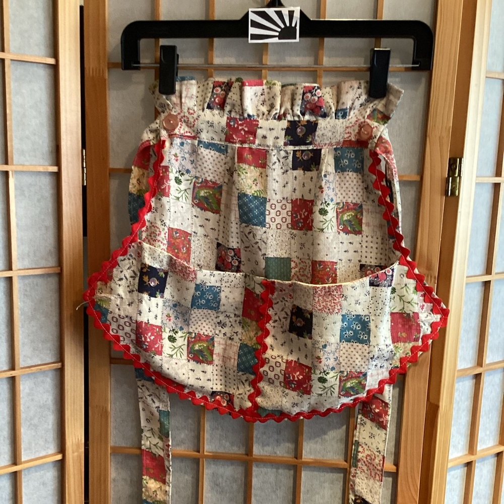 Vintage Handmade Half Apron / Waist Apron Floral Patchwork with Red Ric-Rac Trim